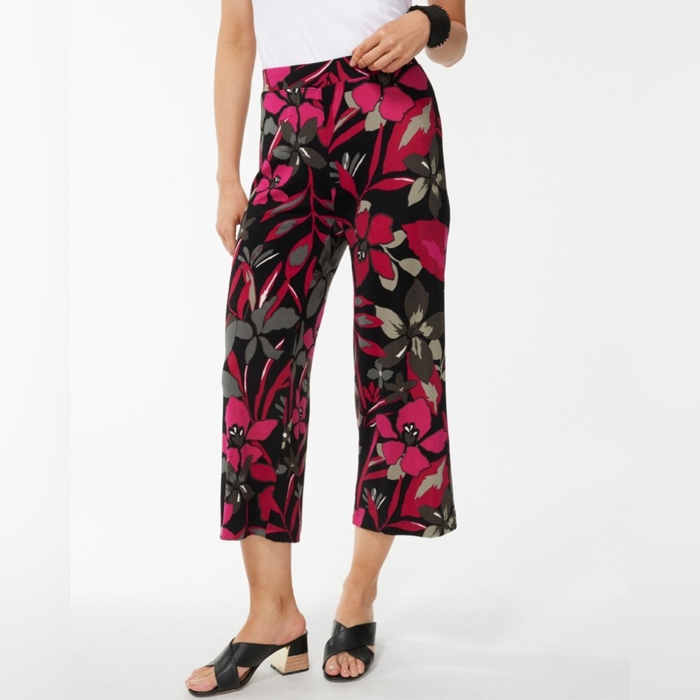 Chico’s Floral Travelers Crop Pants SZ 3 (XL) wrinkle-free soft and comfortable